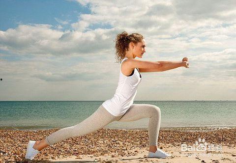 最简单的减肥运动视频,在家轻松瘦身的5分钟运动教程