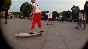 长板刷街视频,畅游都市的青春旋律