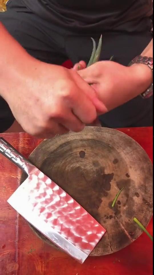 切葱丝视频,切葱丝视频教程，轻松掌握家常菜必备技巧